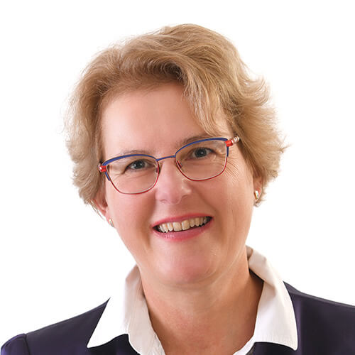 Dr. Susanne Teichmanis, lächelnd